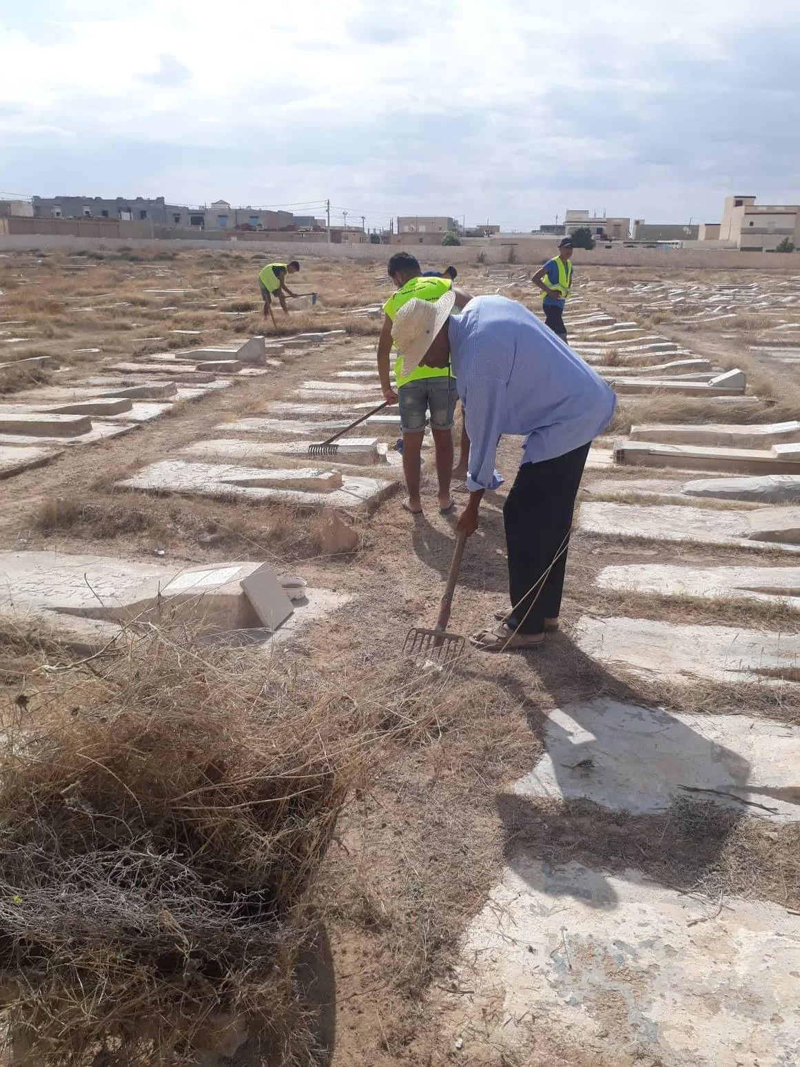 Nettoyage du cimetière